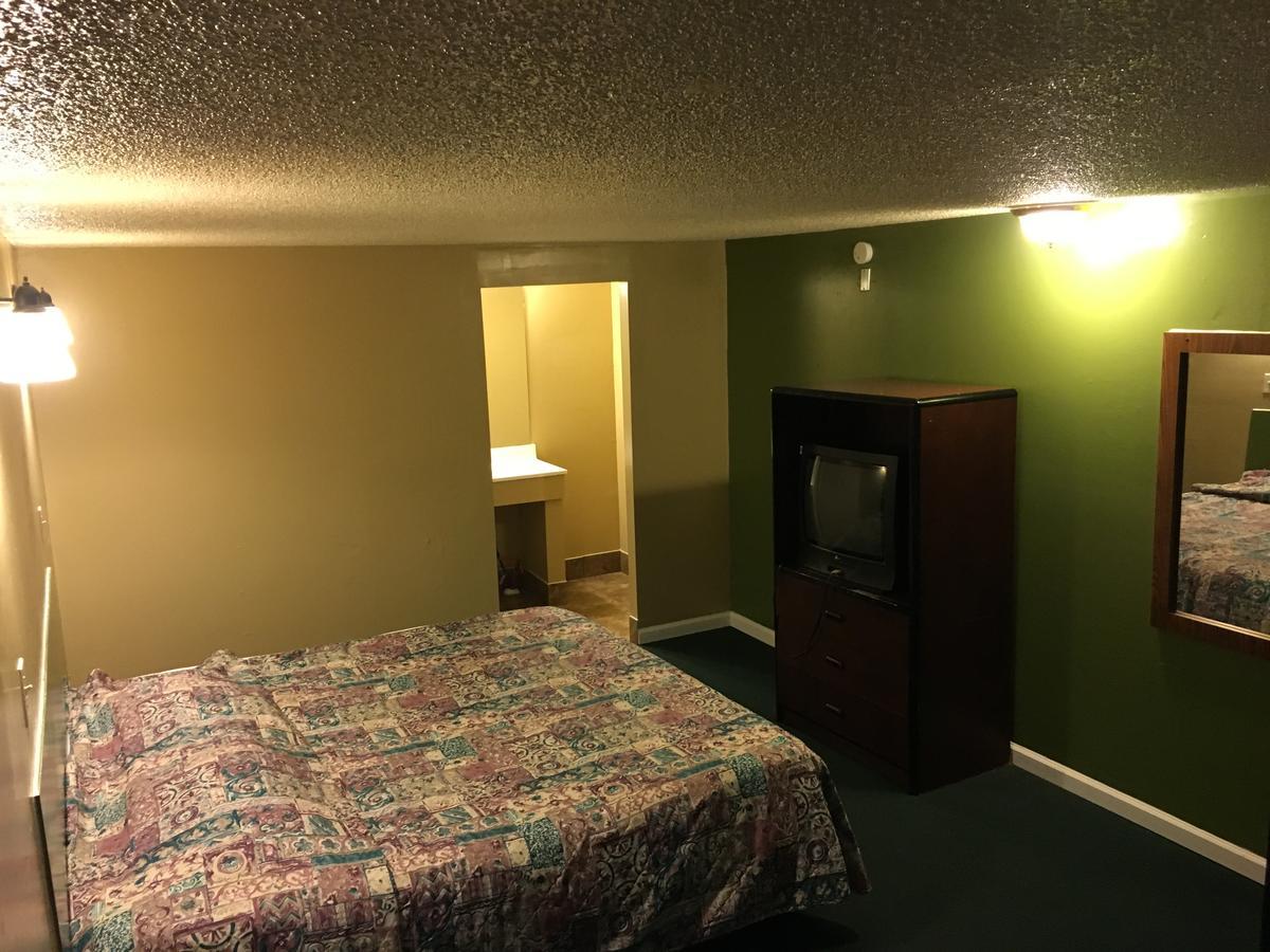 Crown Inn Толедо Екстериор снимка
