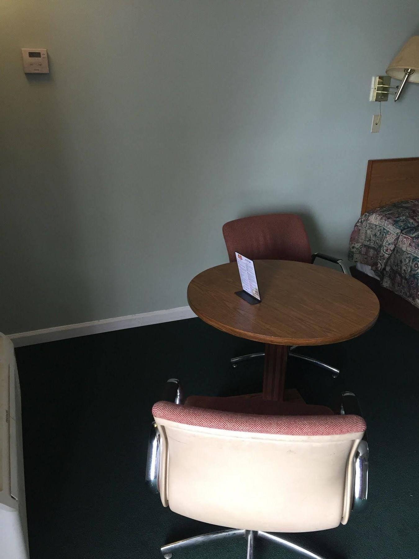 Crown Inn Толедо Екстериор снимка
